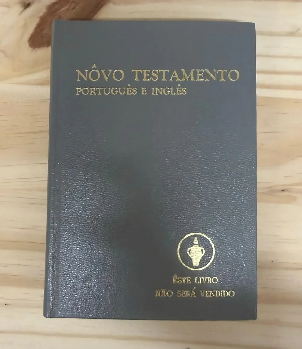 Novo Testamento Portugues E Ingles 1976 Gideon New Testament